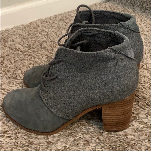 Toms Shoes - Toms women’s size 8